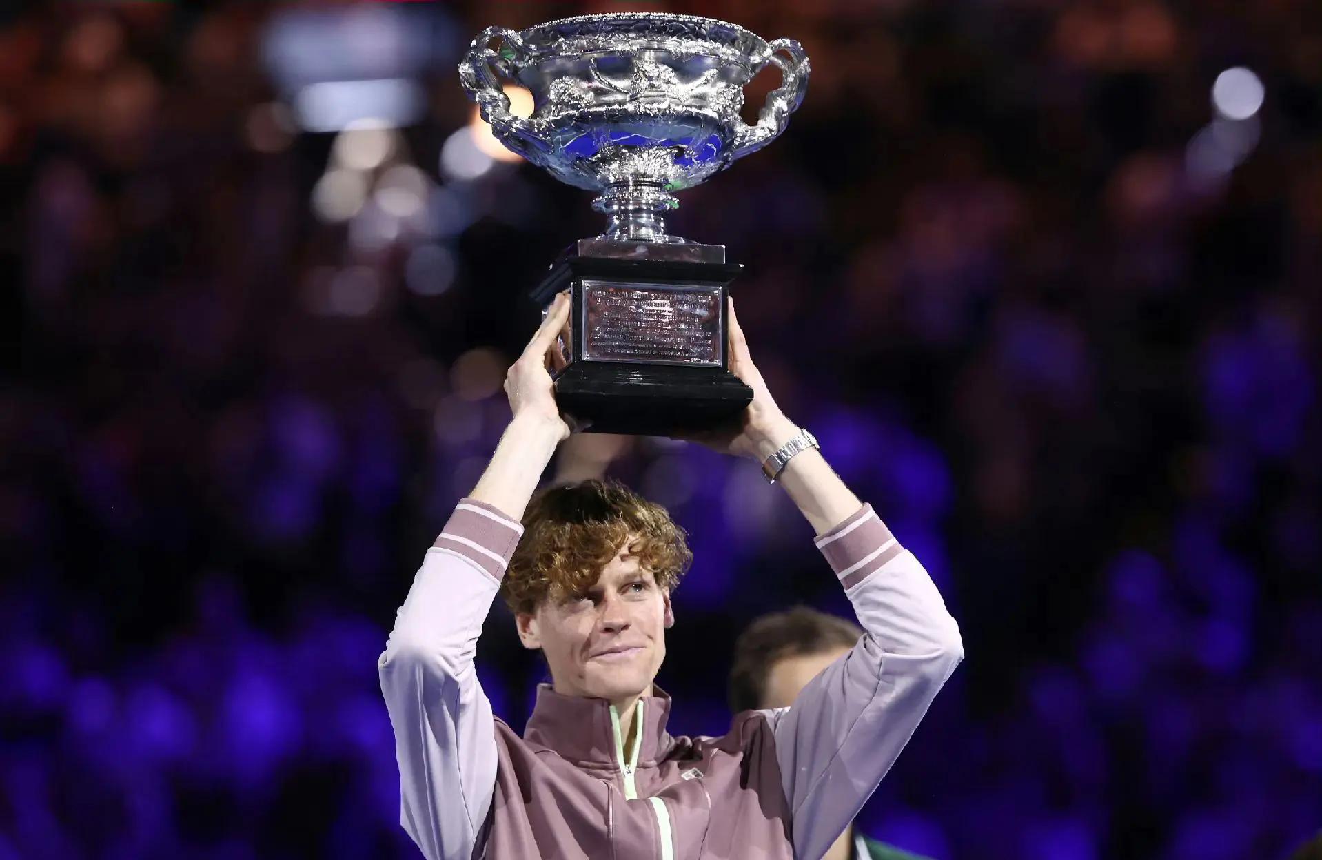 中国米兰体育-关于世界网球队完胜西班牙网球队，瓦林卡三分雨点燃全场的信息