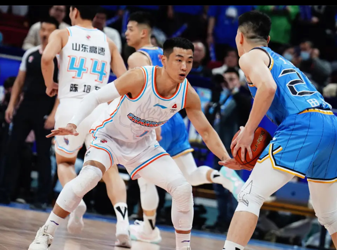 米兰体育app-上海男篮主场胜山东,表现抢眼的简单介绍