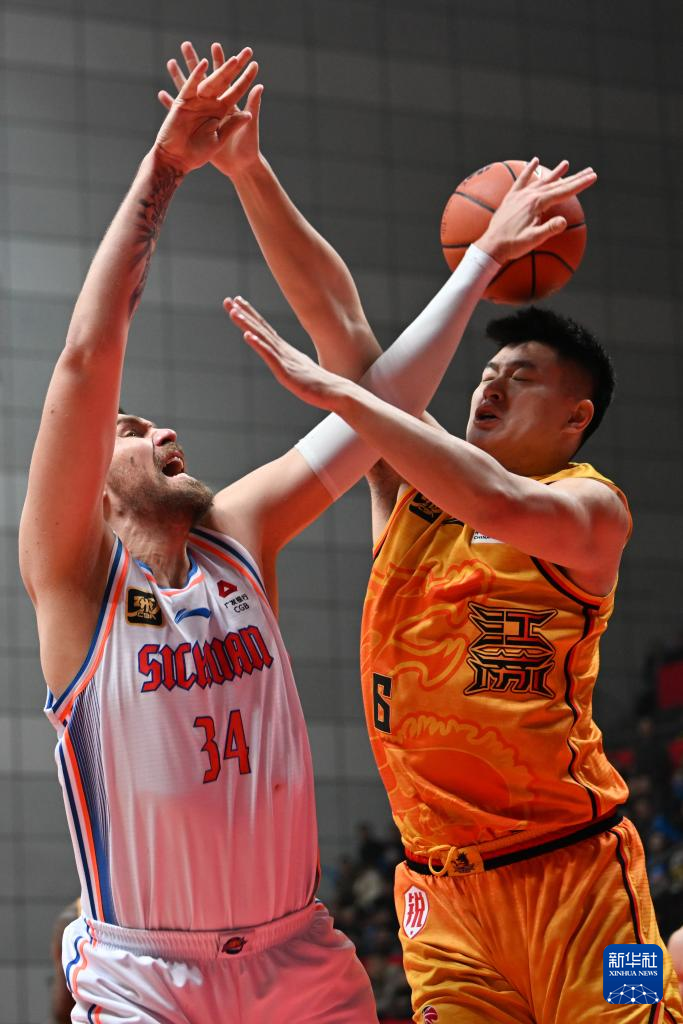 米兰体育app入口-关于江苏肯帝亚全队合力,战胜对手的信息