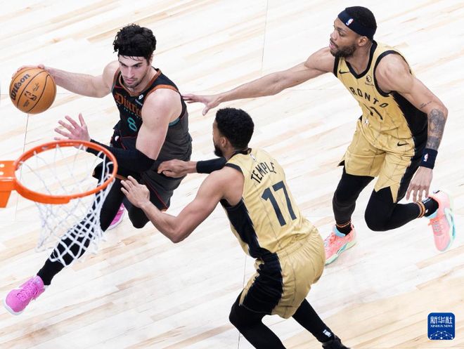 米兰登录入口-包含猛龙队新人表现出色，华盛顿奇才遭遇败局的词条