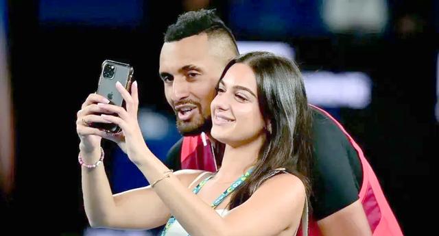 关于日本网球队翻盘意大利网球队，克耶高斯爆发神勇的信息