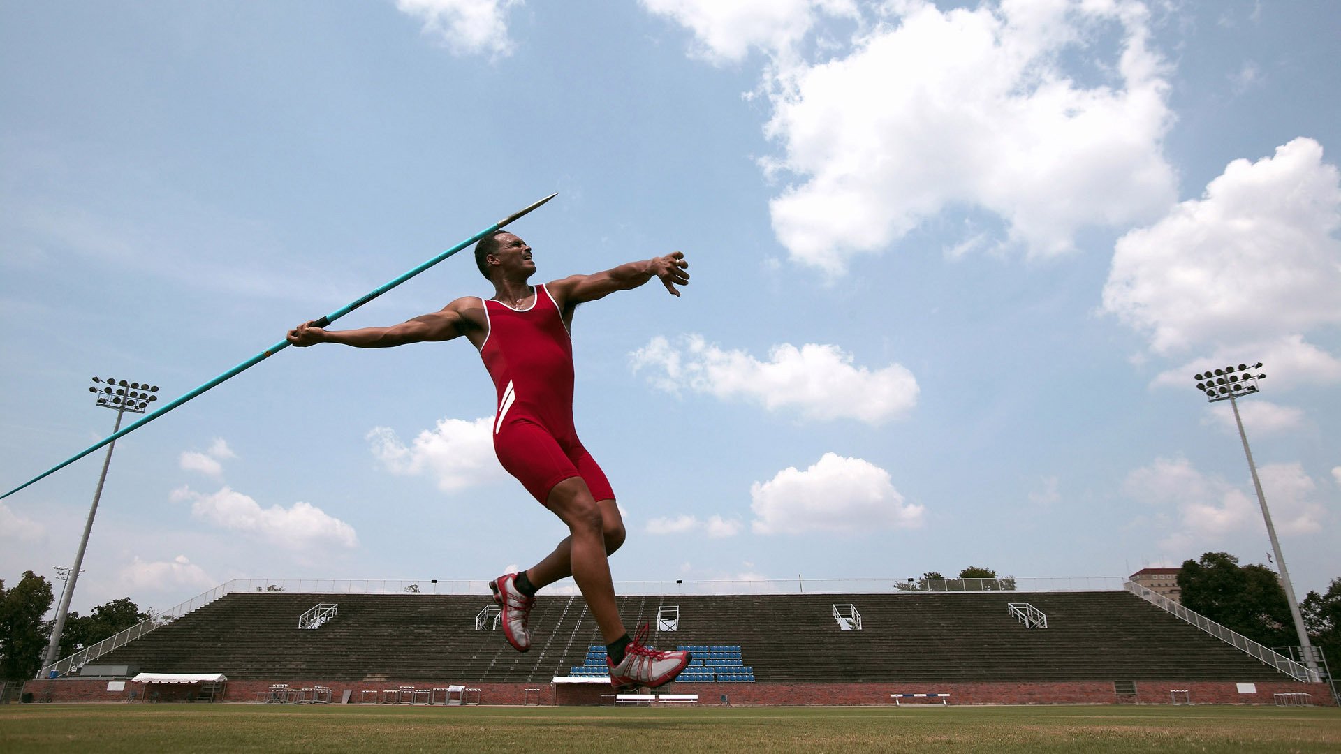米兰百家乐-波斯铁骑刺穿潘帕斯防线，当梅西在排名争夺战中接管比赛